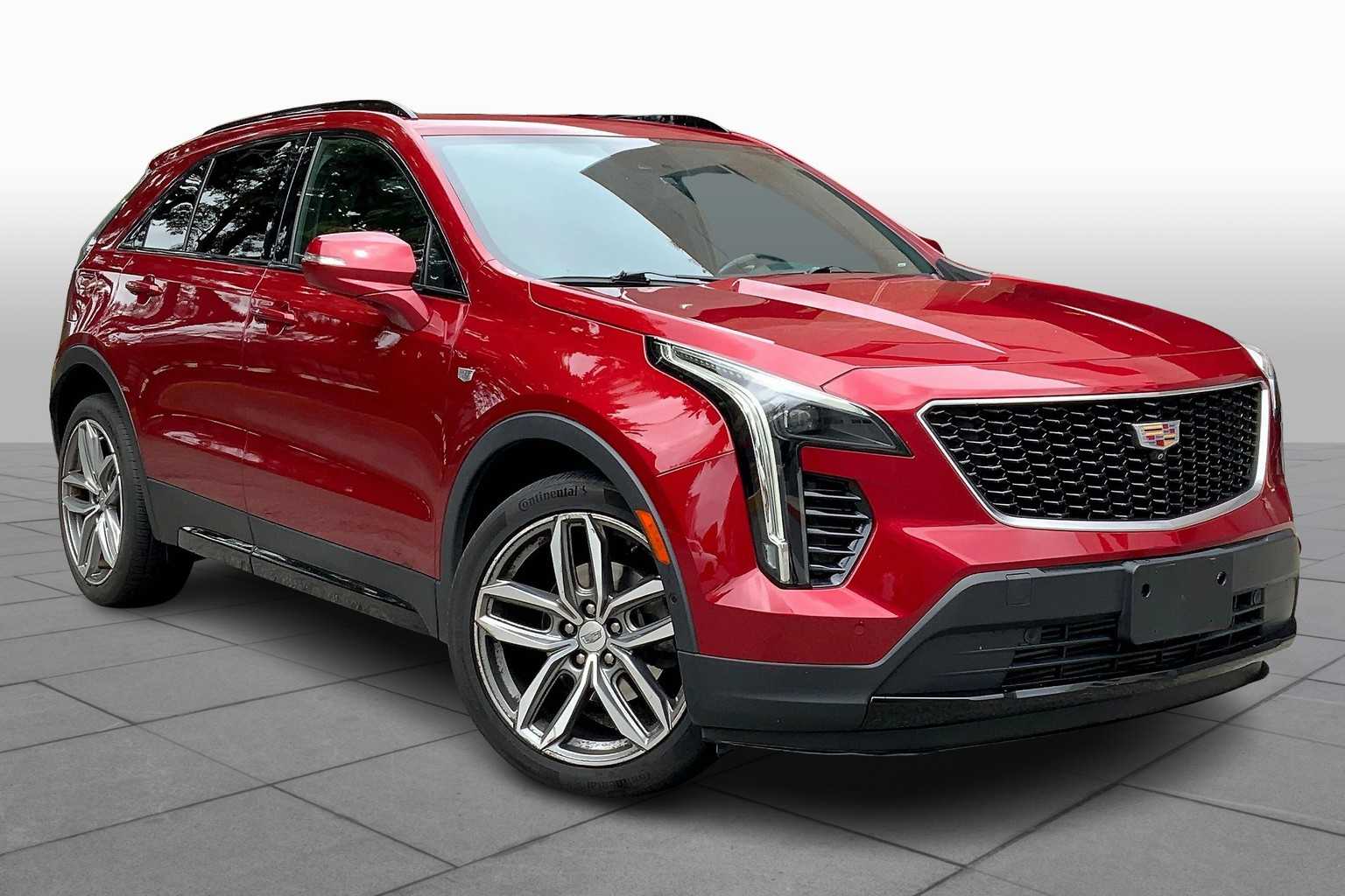 2019 Cadillac XT4 Sport photo 2