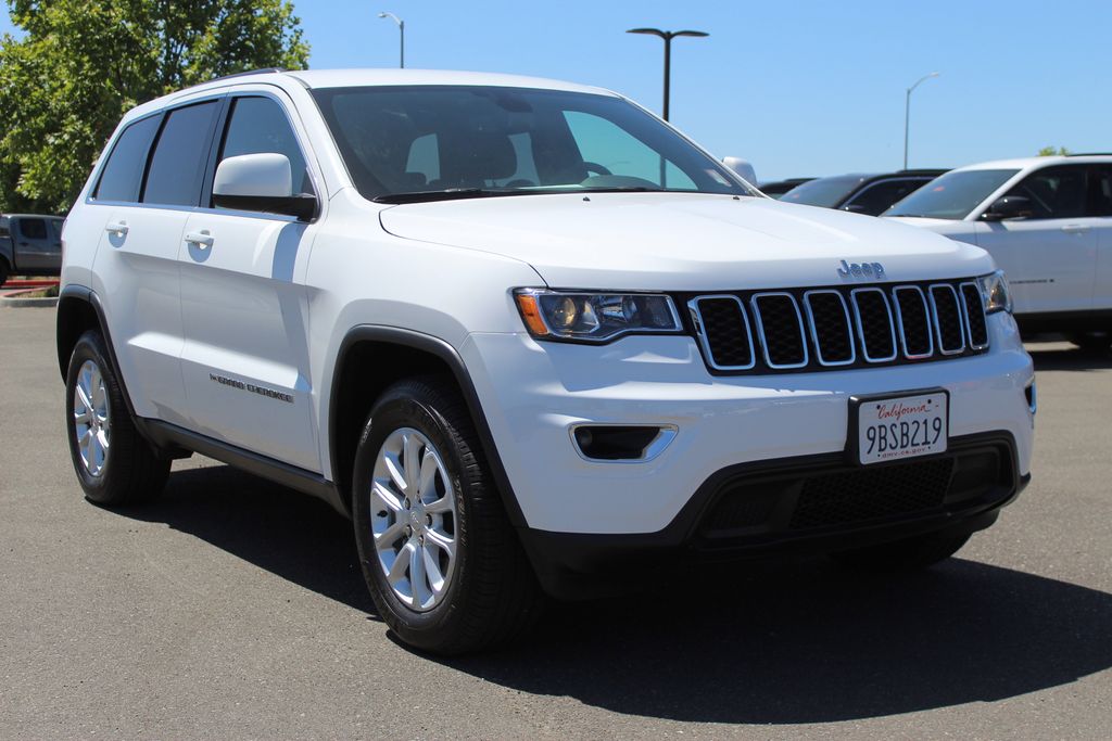 2022 Jeep Cherokee Laredo photo 4