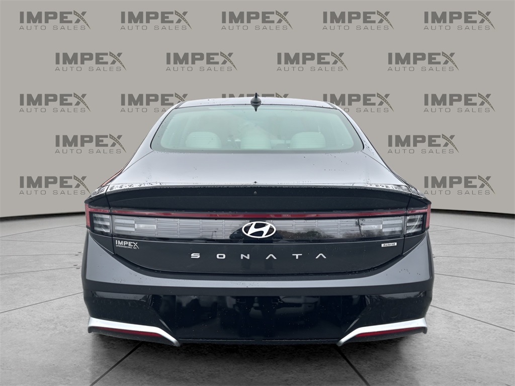 2024 Hyundai Sonata Hybrid SEL photo 4