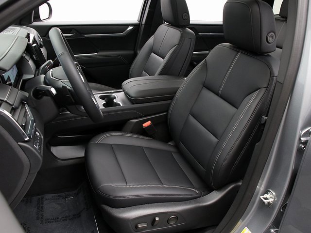 2026 Gmc Acadia Elevation photo 3