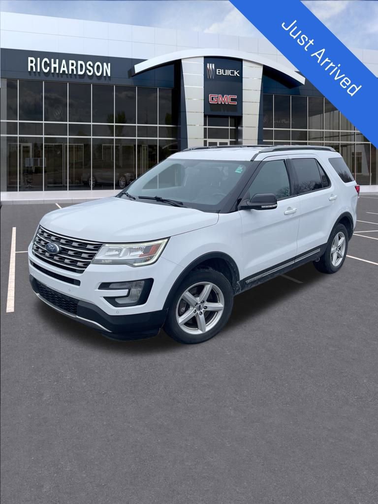 2017 Ford Explorer XLT's photo