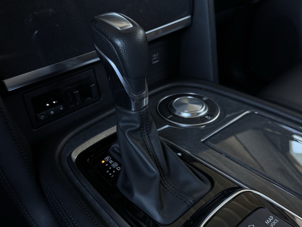 2023 Nissan Armada SV photo 28