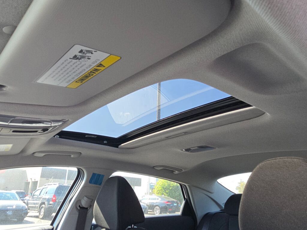 2025 Hyundai Elantra SEL Convenience photo 22