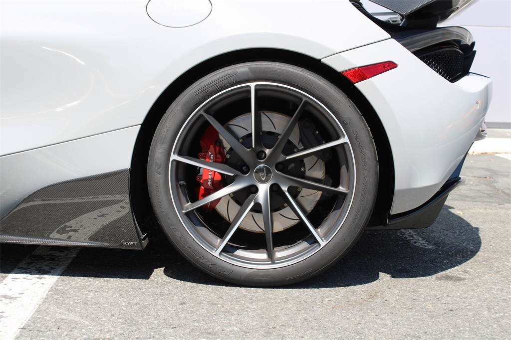 2020 Mclaren 720S Spider photo 44