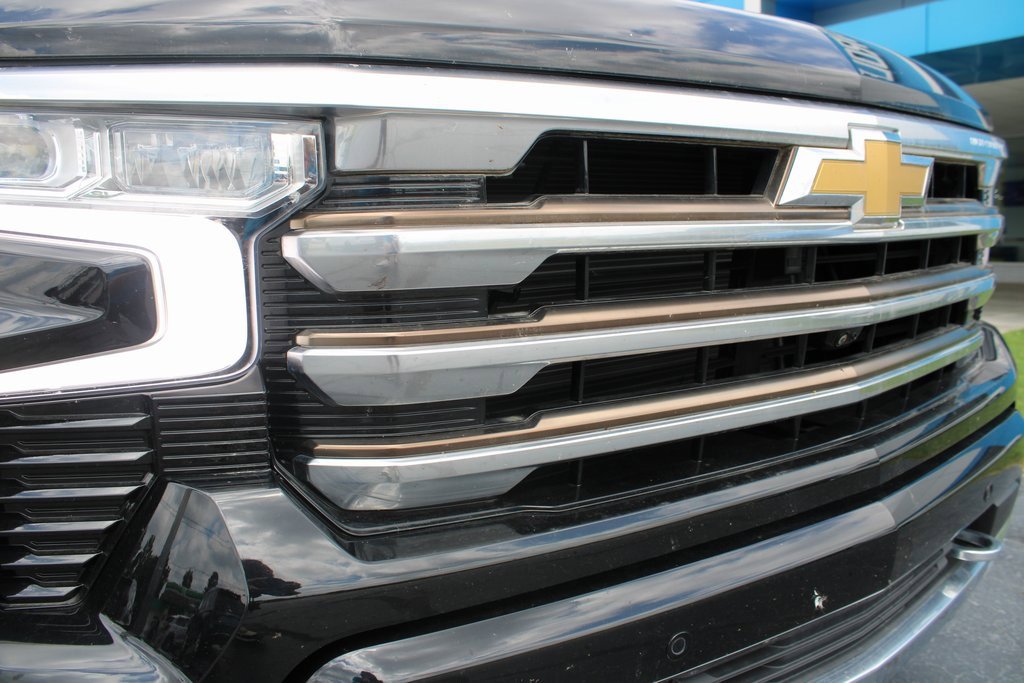 2022 Chevrolet Silverado 1500 High Country photo 6