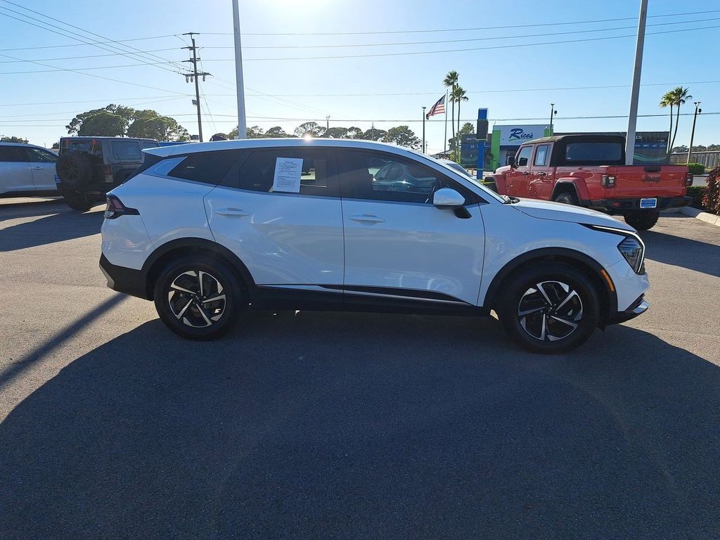 2025 Kia Sportage Hybrid LX photo 4