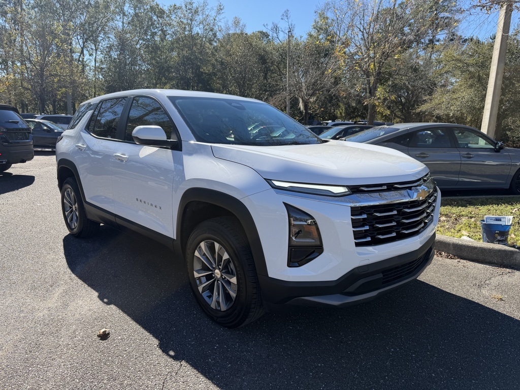 2025 Chevrolet Equinox LT's photo