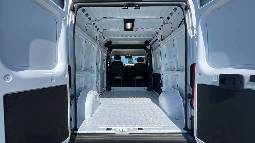 2025 Ram ProMaster 1500 photo 8