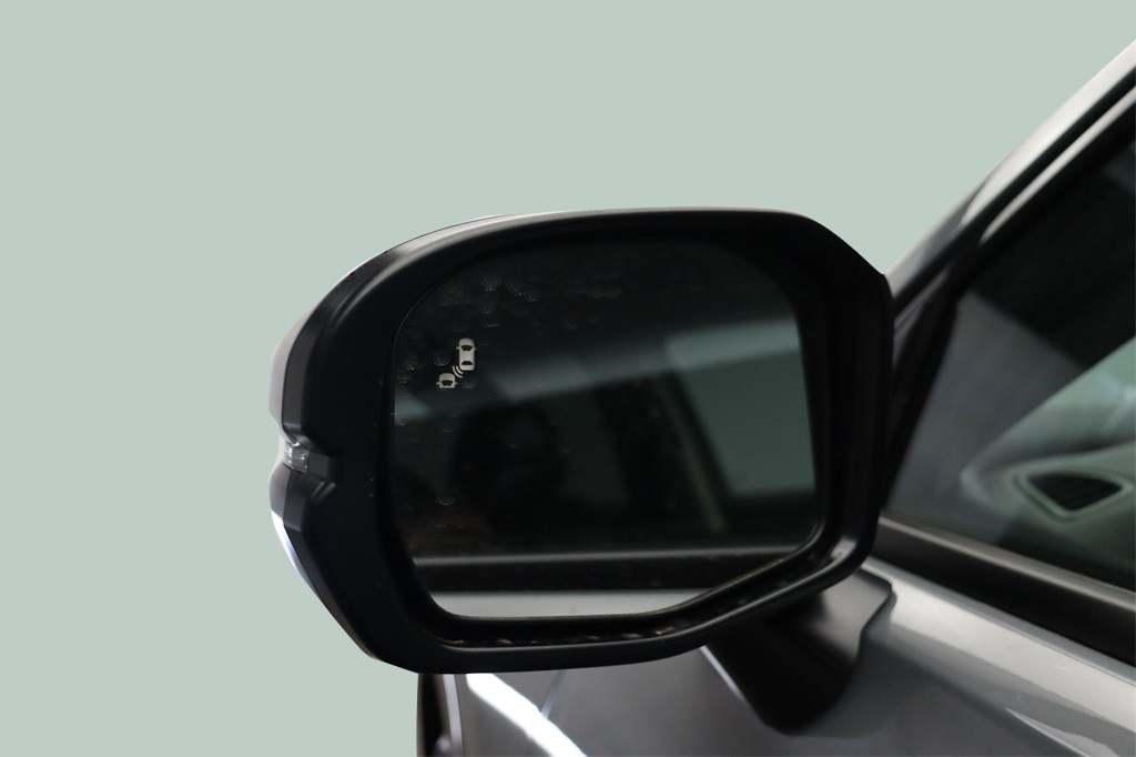 2026 Honda HR-V EX-L photo 2