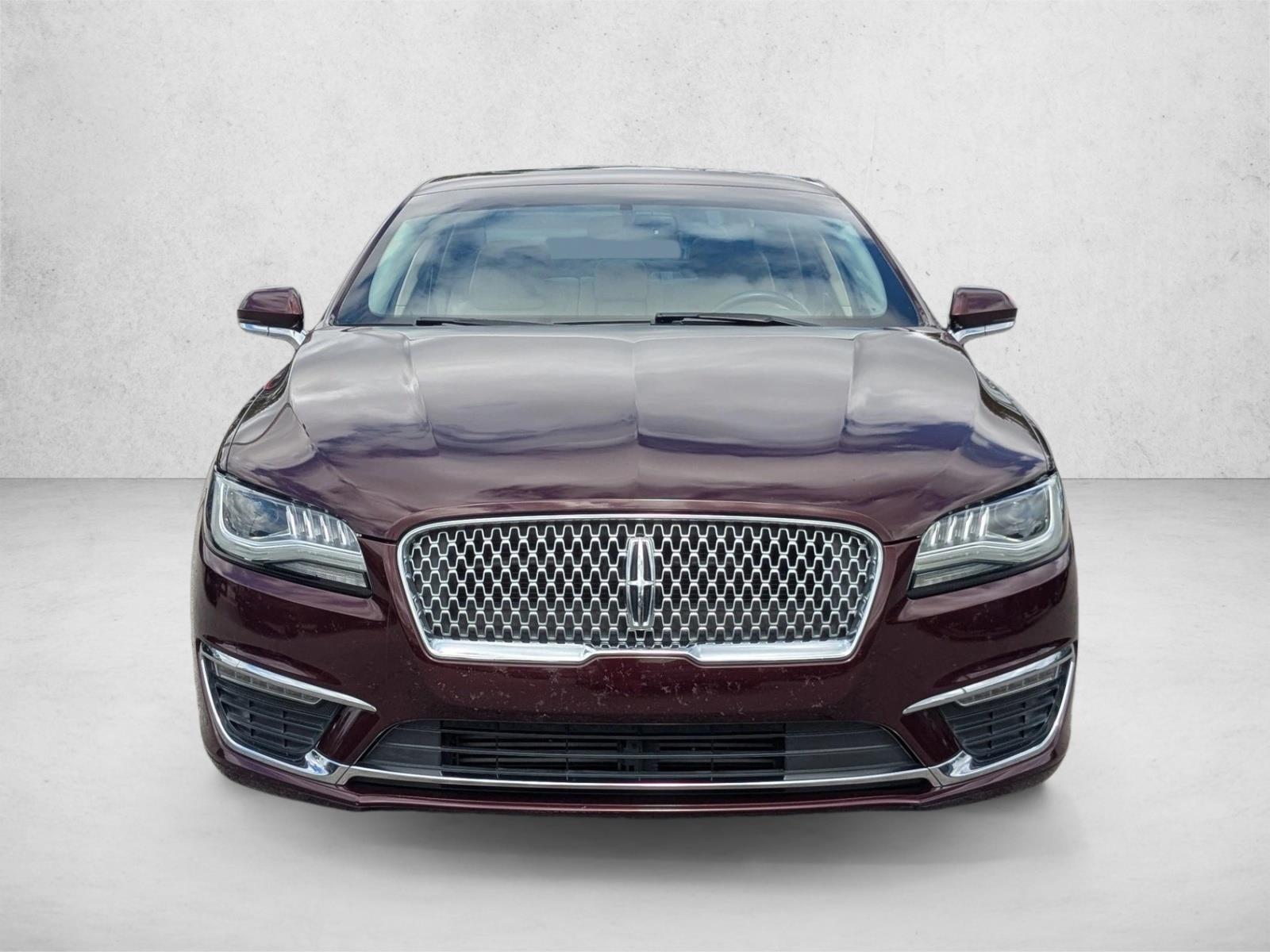 2017 Lincoln MKZ Reserve photo 2