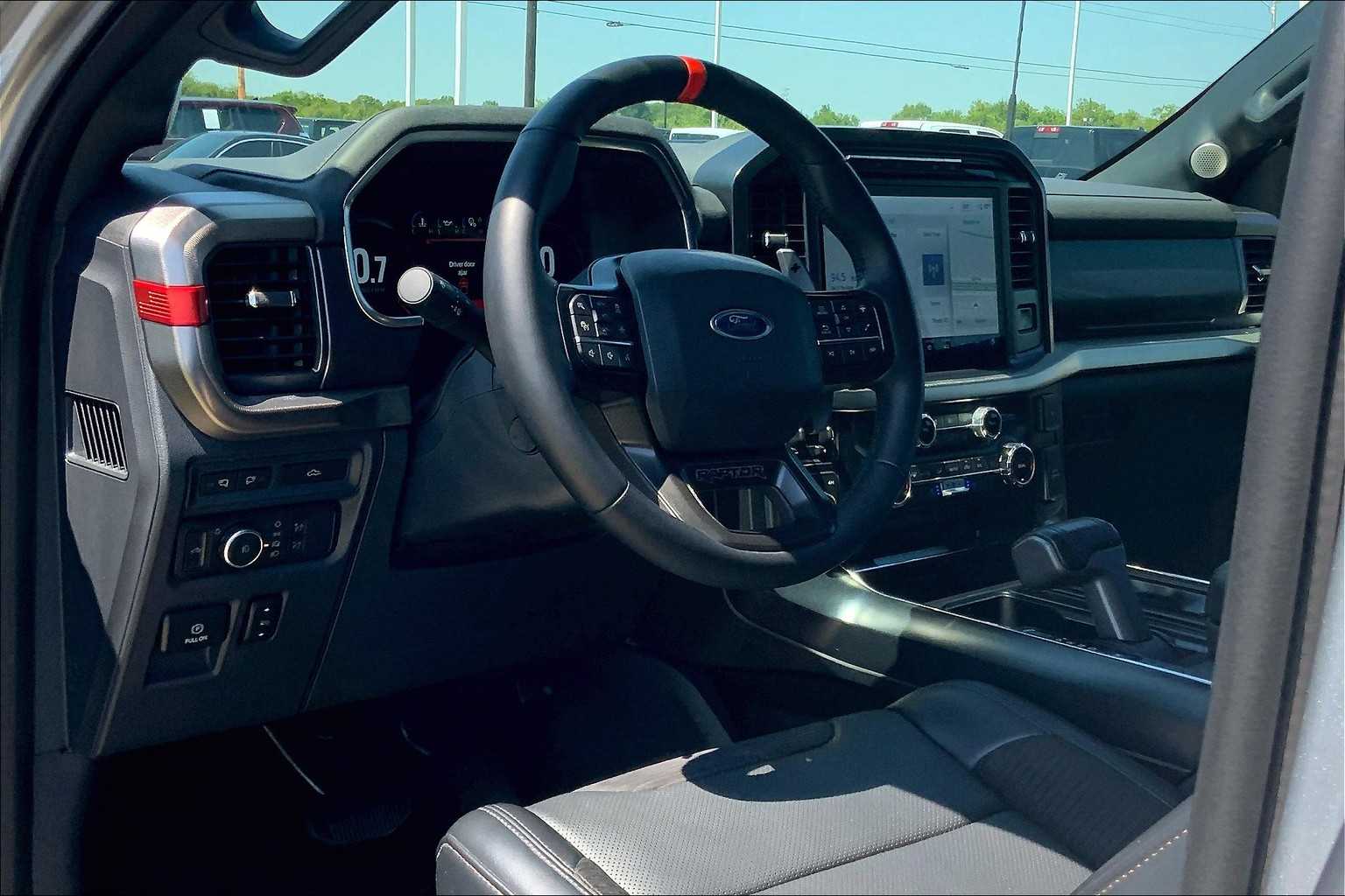 2022 Ford F-150 Raptor photo 17