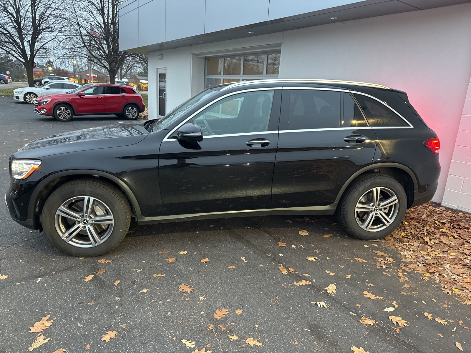 2022 Mercedes Benz GLC 300 4MATIC photo 2