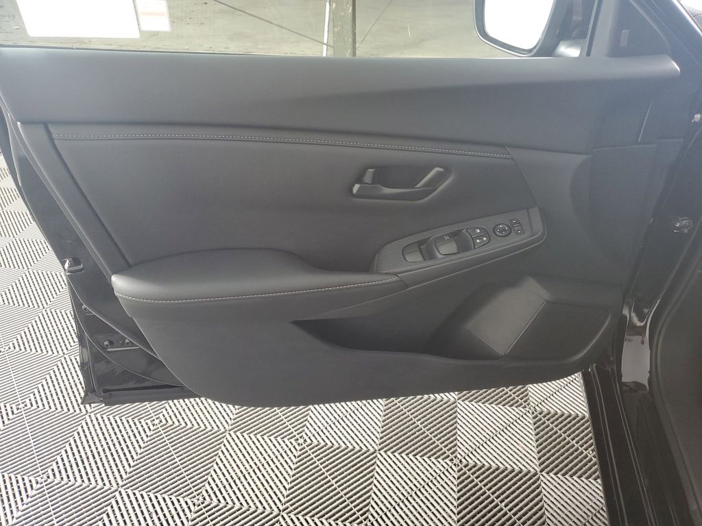 2025 Nissan Sentra S photo 26
