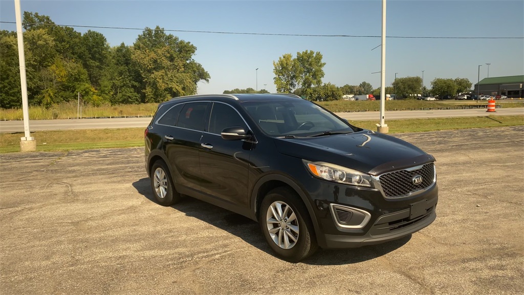2016 Kia Sorento LX photo 2