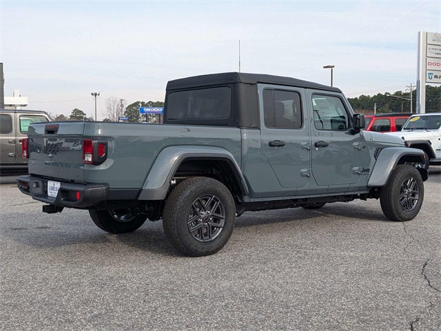 2025 Jeep Gladiator Sport S photo 3