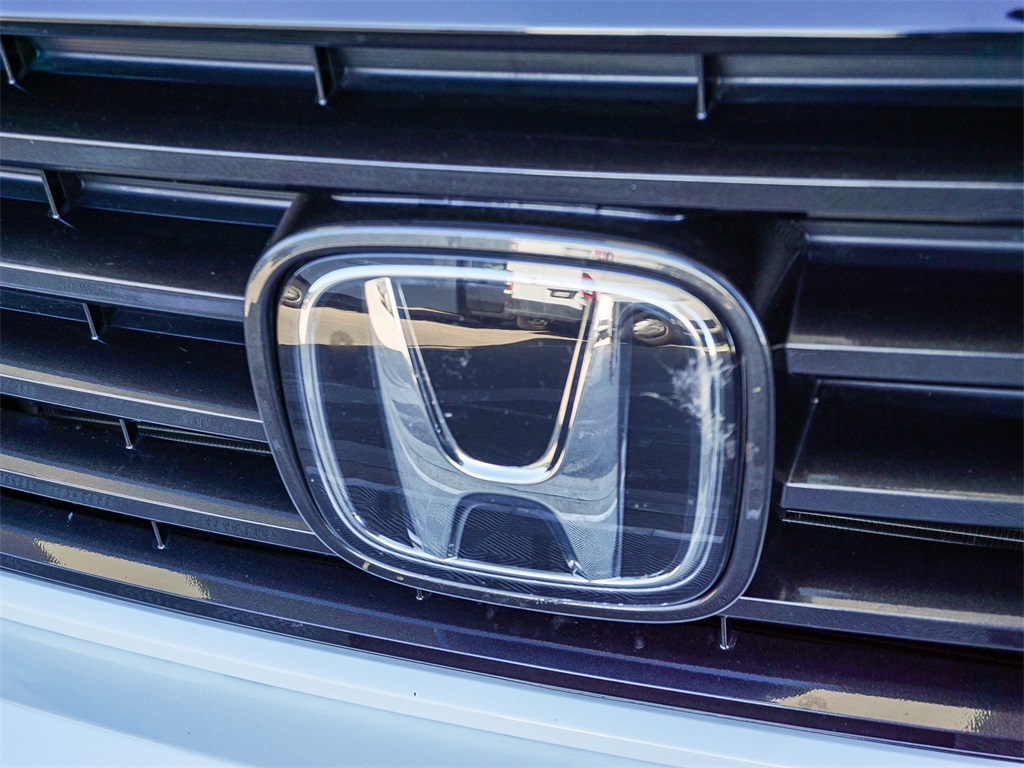 2022 Honda Ridgeline Sport photo 3