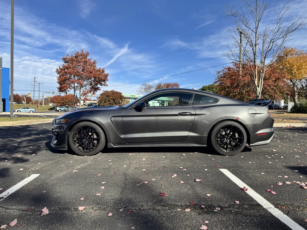 2020 Ford Mustang Shelby GT350 photo 2