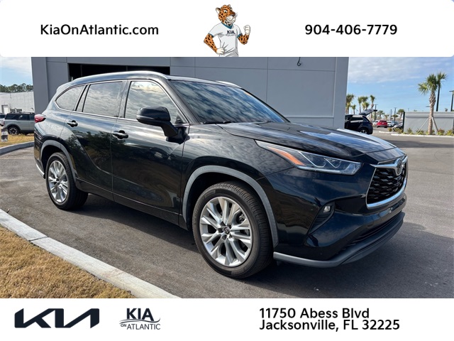 2021 Toyota Highlander Limited's photo