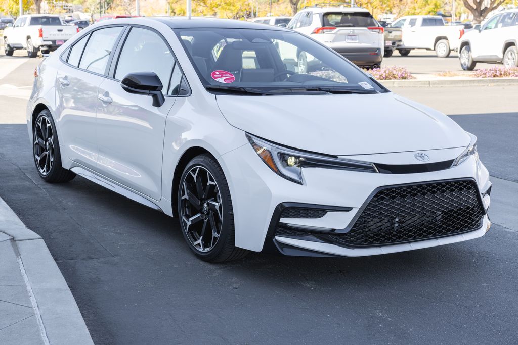 2025 Toyota Corolla SE photo 4