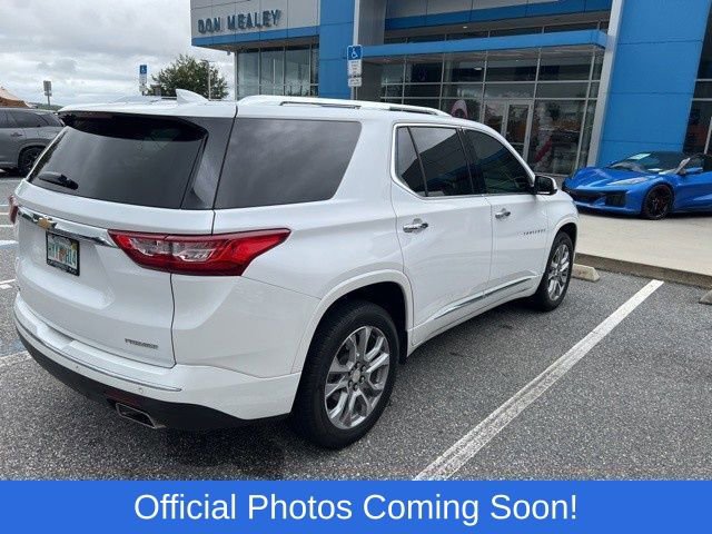 2021 Chevrolet Traverse Premier photo 2