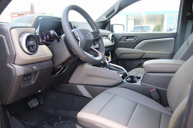 2025 Chevrolet Colorado ZR2 photo 10