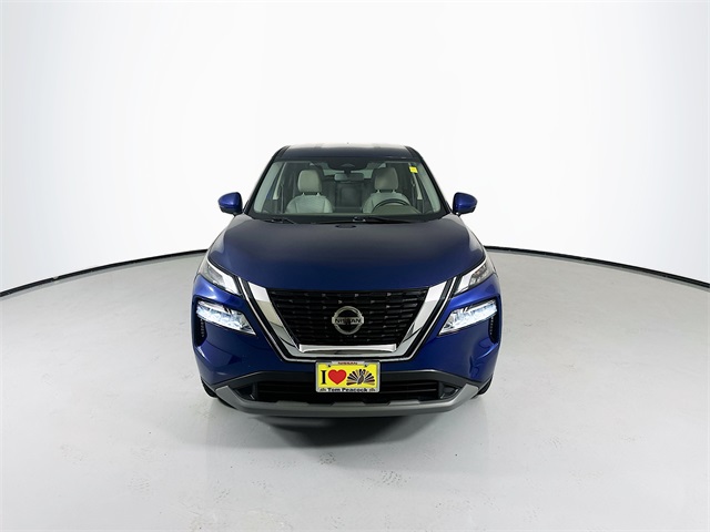 2021 Nissan Rogue SV photo 3