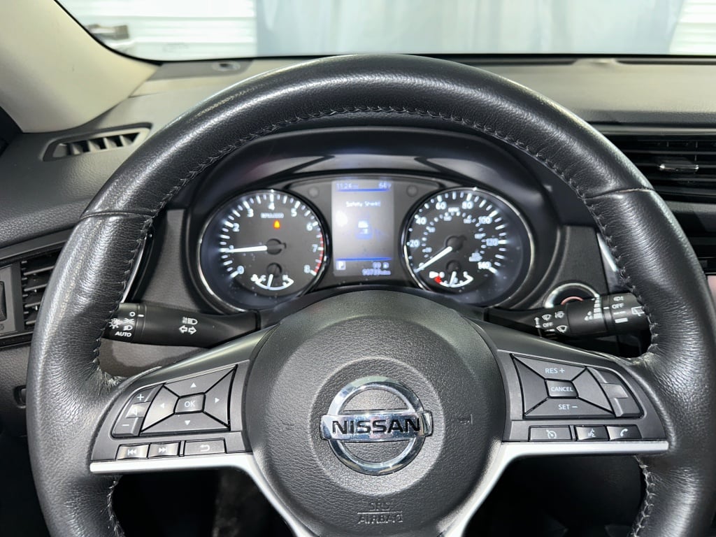2018 Nissan Rogue SV photo 6