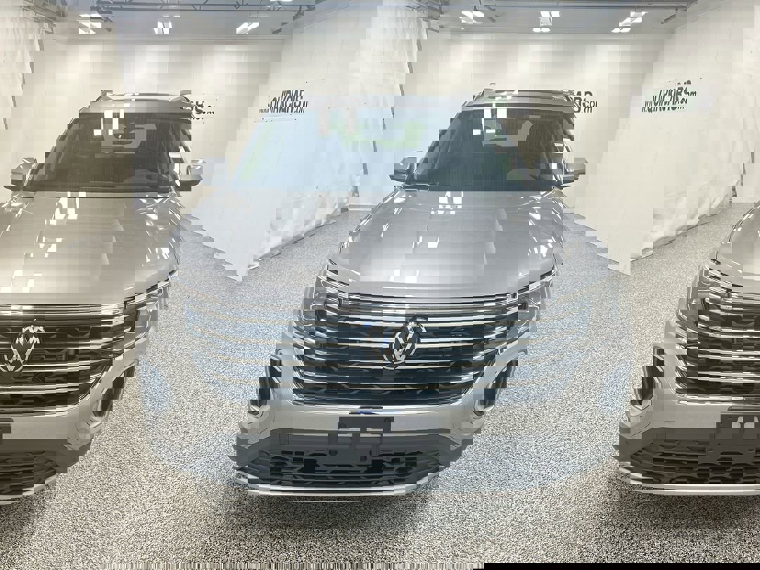 2026 Volkswagen Atlas SE Technology photo 2