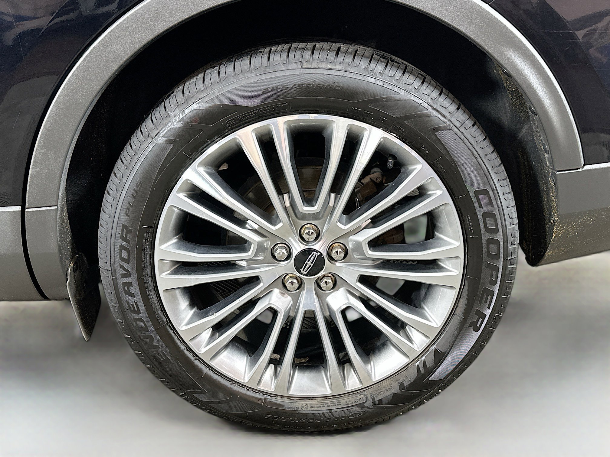 2016 Lincoln MKX Reserve photo 29