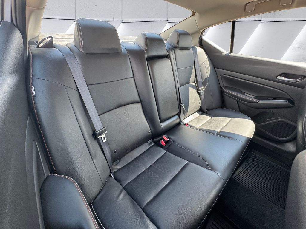 2024 Nissan Altima SR photo 15