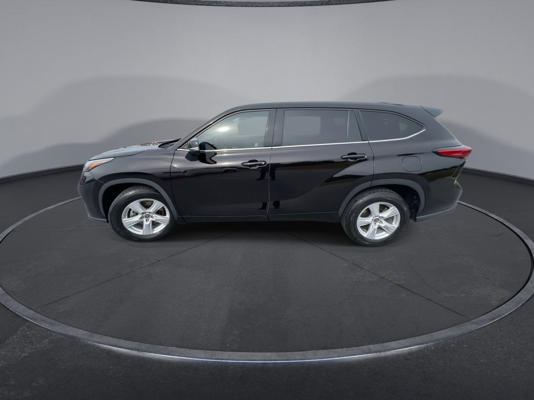 2022 Toyota Highlander L photo 4
