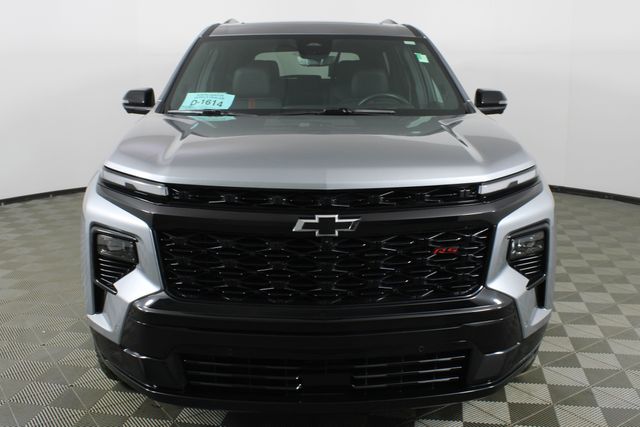 2024 Chevrolet Traverse RS photo 2