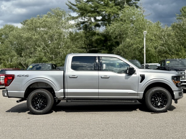 2025 Ford F-150 XLT photo 3