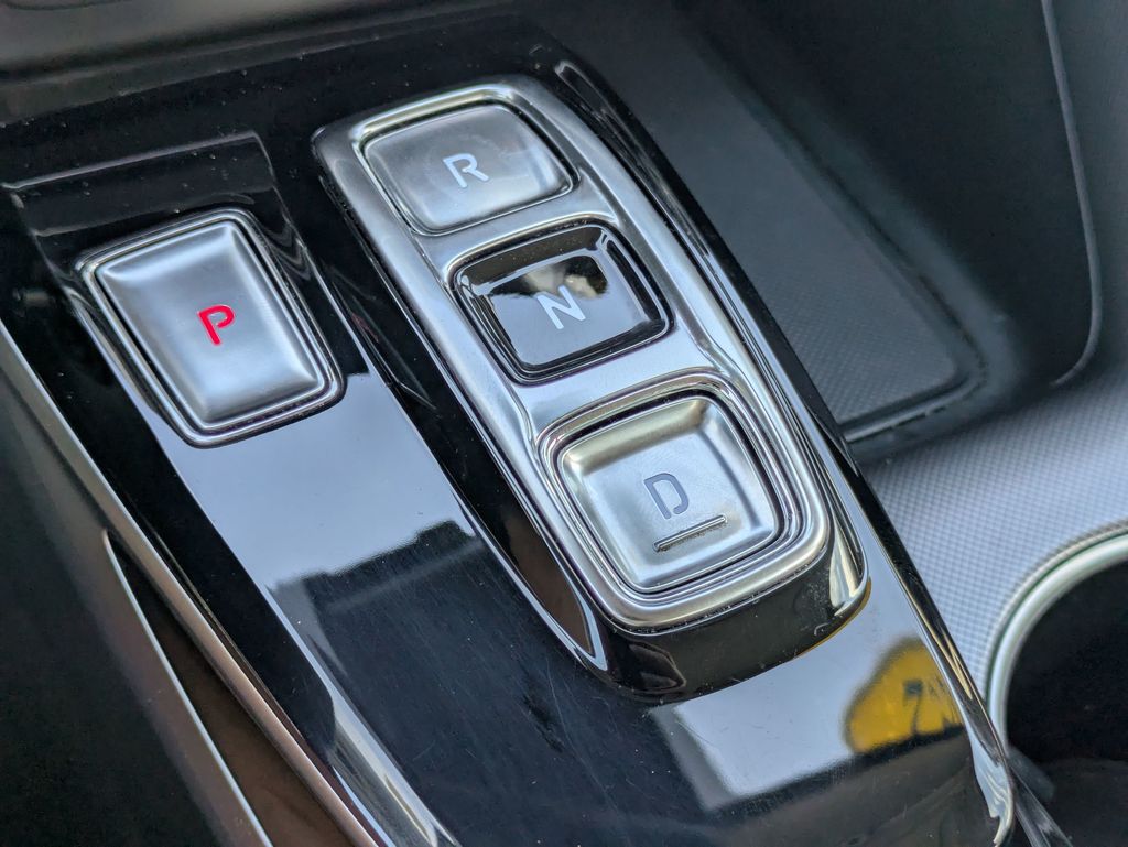 2022 Hyundai Sonata SE photo 16