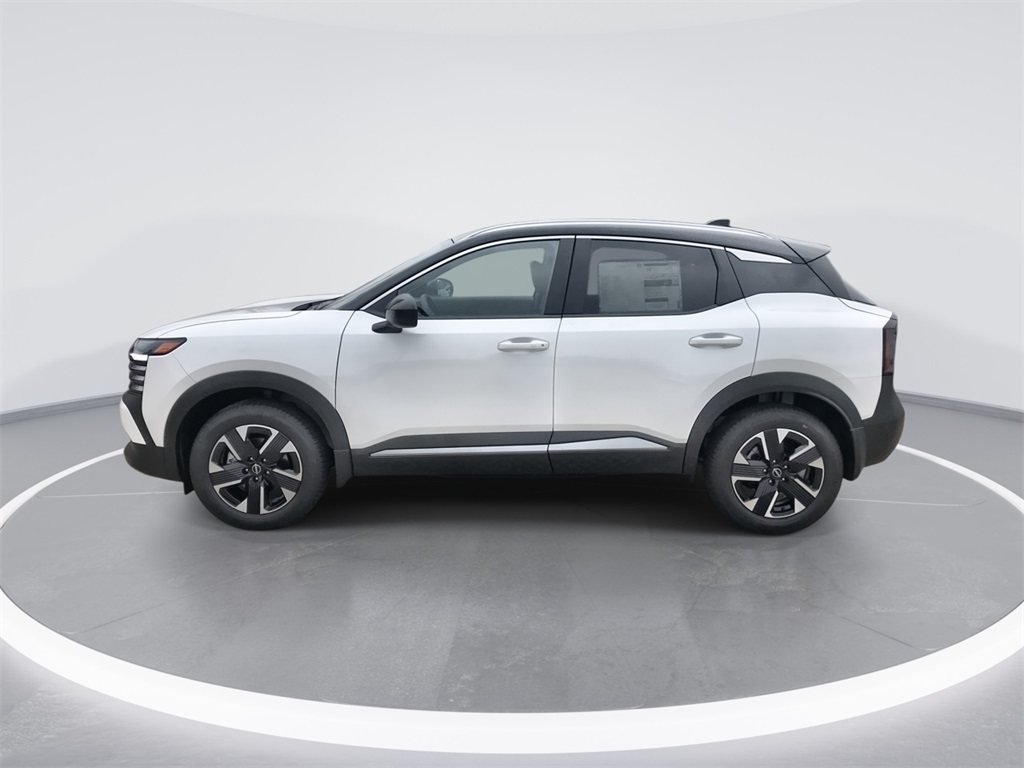2025 Nissan Kicks SV photo 4