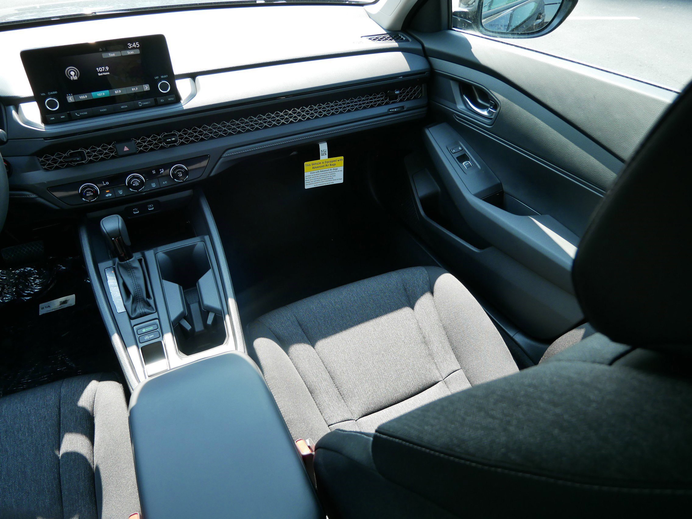2025 Honda Accord LX photo 11