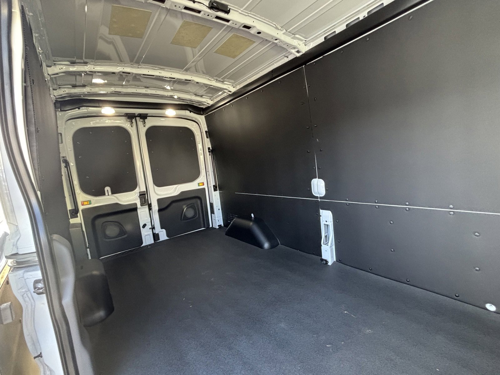2024 Ford Transit photo 6