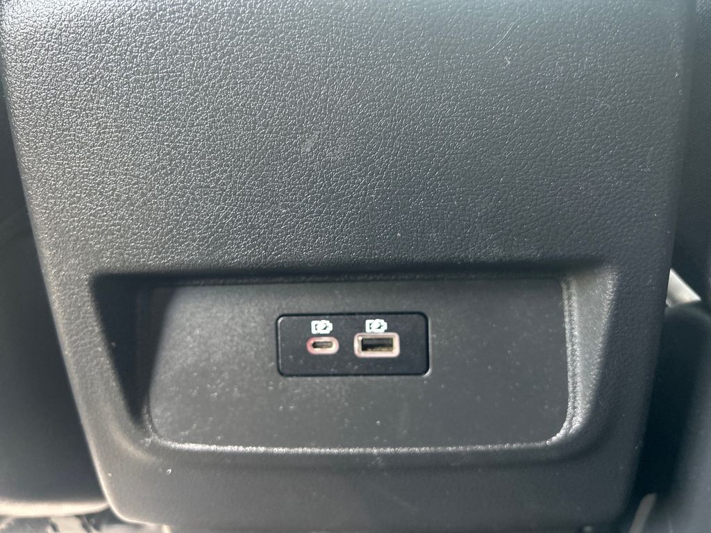 2024 Nissan Frontier SV photo 18
