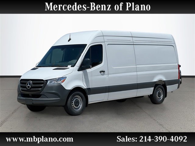 2024 Mercedes-Benz eSprinter Cargo Van Base's photo