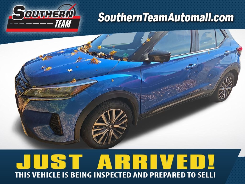 2021 Nissan Kicks SR