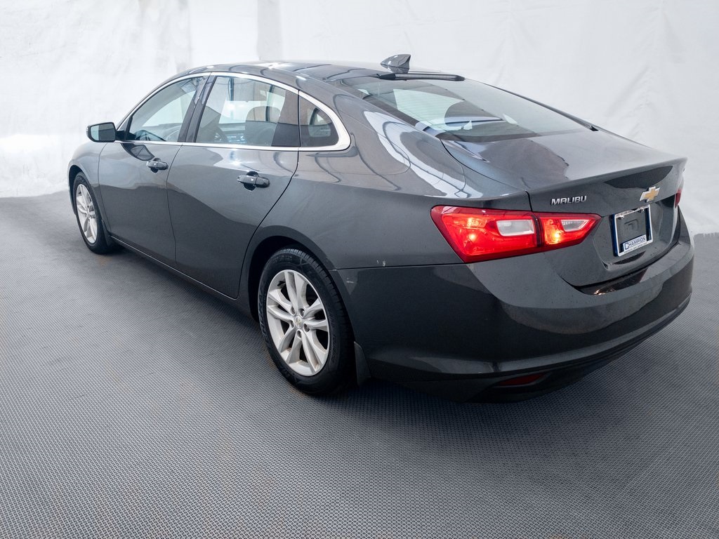 2017 Chevrolet Malibu 1LT photo 3