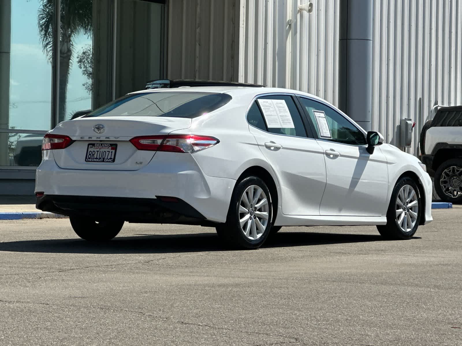 2018 Toyota Camry LE photo 5