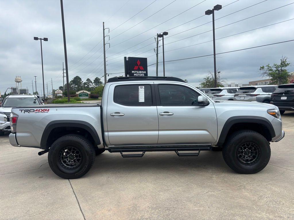 2023 Toyota Tacoma TRD Off-Road photo 8