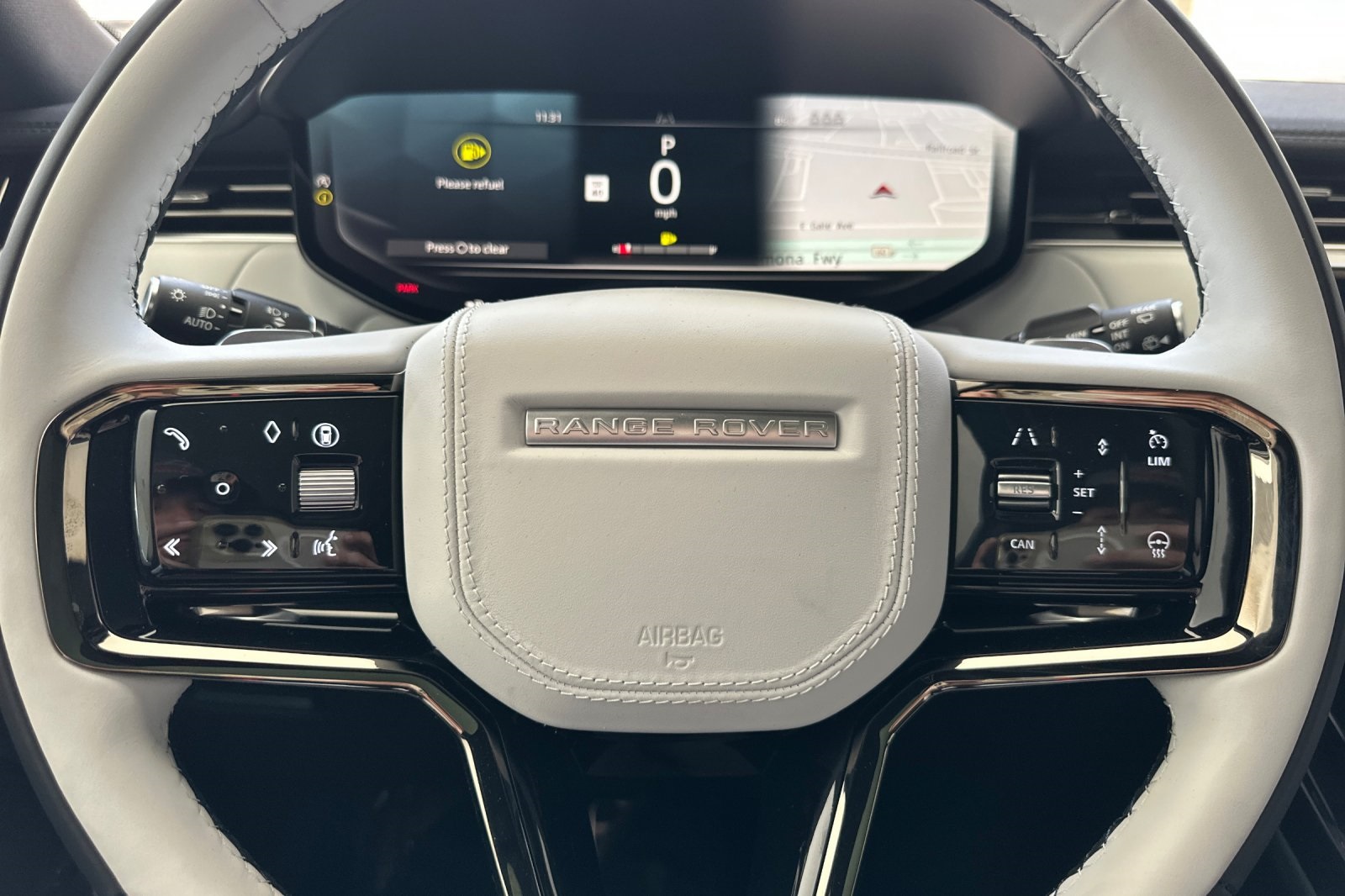 2025 Land Rover Range Rover Sport SE photo 23