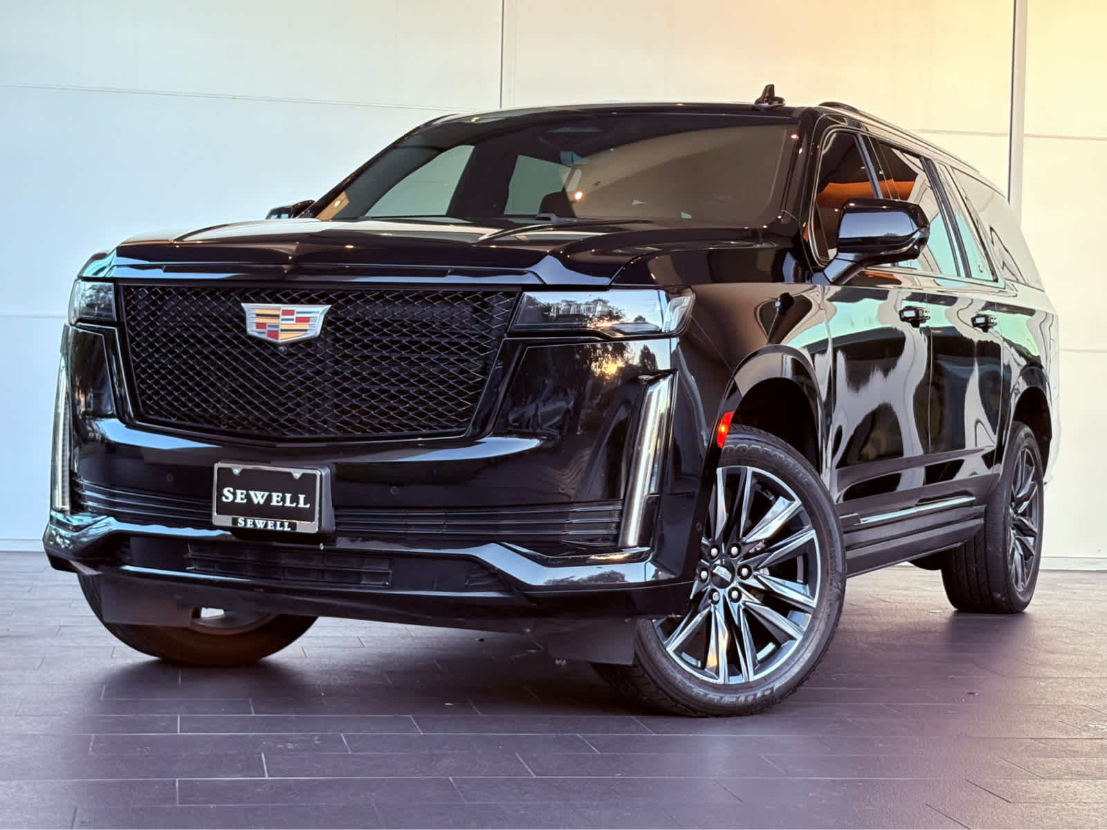 2021 Cadillac Escalade ESV Sport's photo