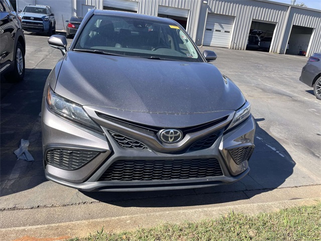 2024 Toyota Camry SE photo 2