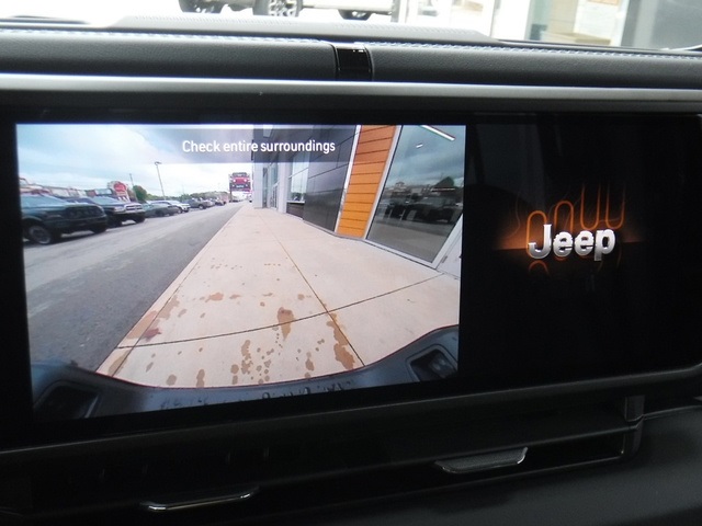 2025 Jeep Gladiator Sport photo 21