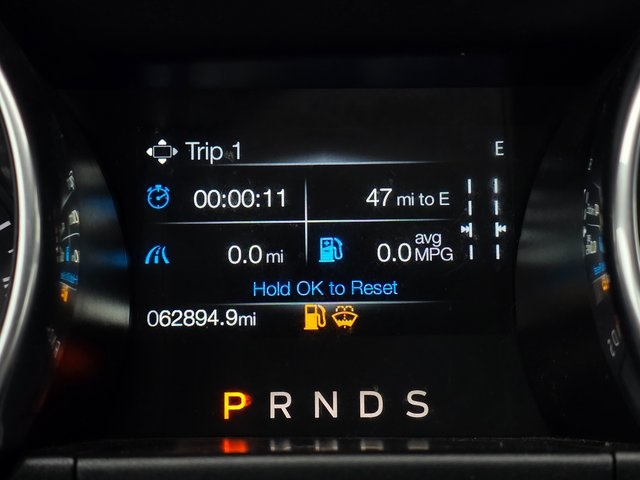 2022 Ford Mustang EcoBoost Premium photo 2