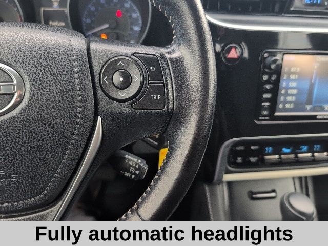 2016 Scion iM Base photo 4