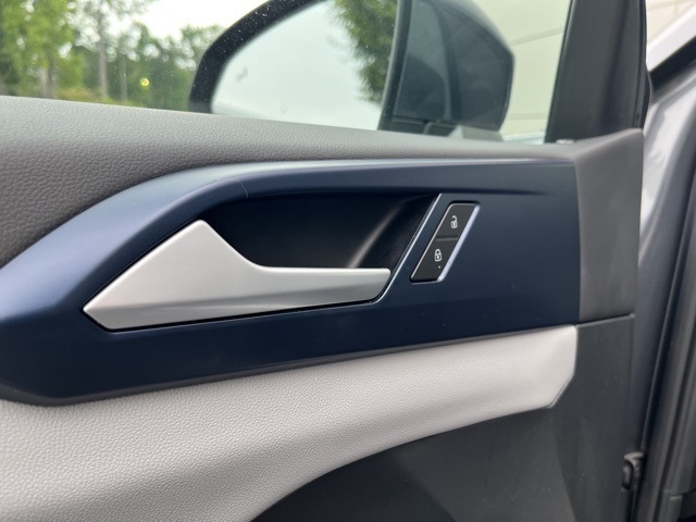 2022 Volkswagen Taos SE photo 25